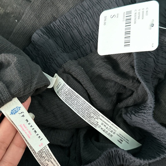 FREE PEOPLE MOVEMENT PIPPA MESH SET - Picture 7 of 8